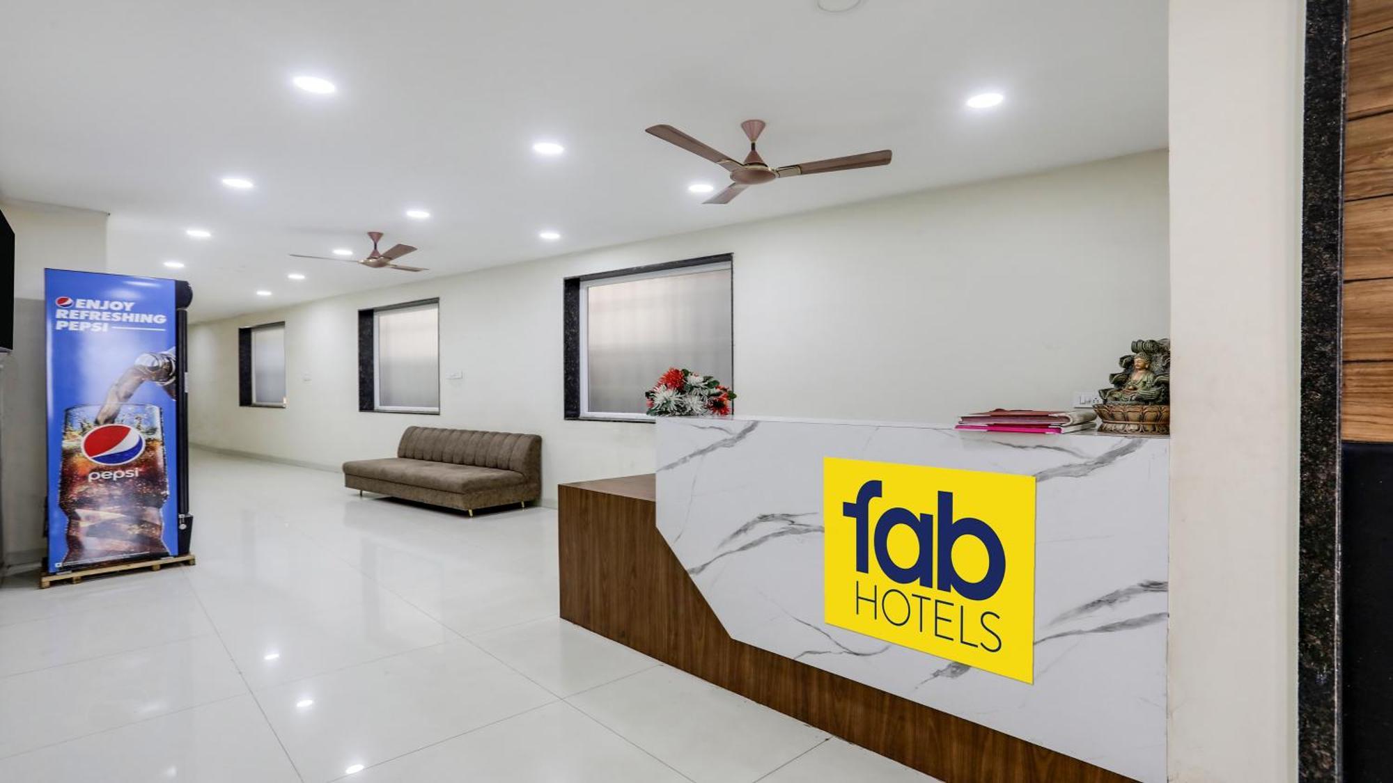 Fabhotel Mansarovar Inn Raipur  Exterior photo